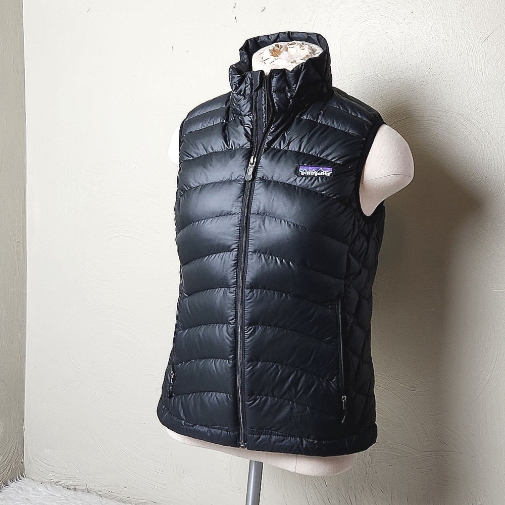 Patagonia down puffer vest packable black full zip XS